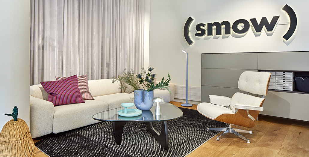 Aménagement intérieur avec des classiques du design chez smow Hambourg