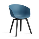 Chaise About A Chair AAC 22, Azure blue 2.0, Chêne laqué noir