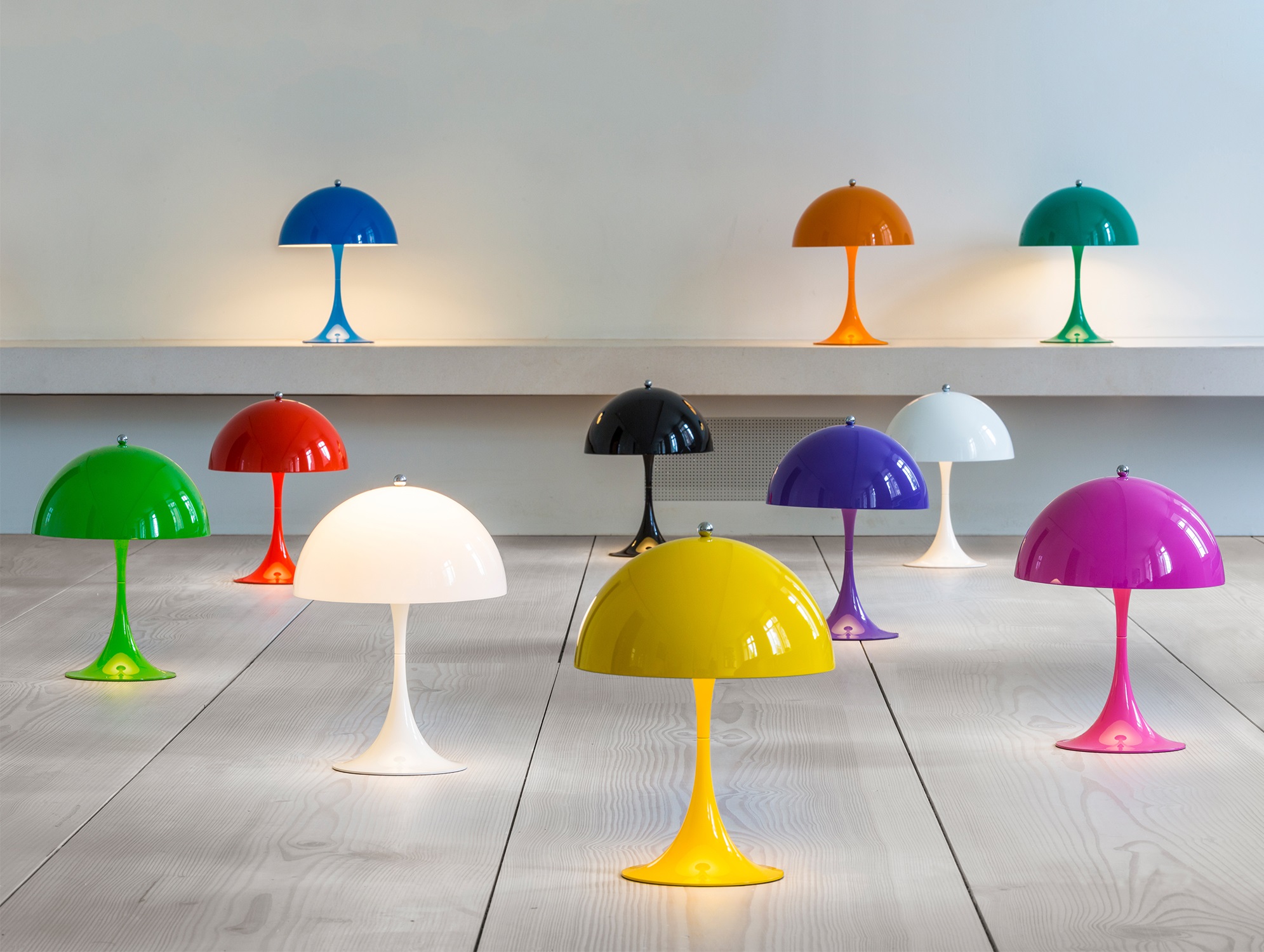 Concept couleur des lampes Panthella Mini par Louis Poulsen