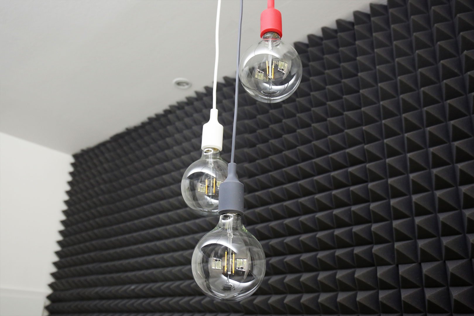 Cloison acoustique comme séparation d'espace