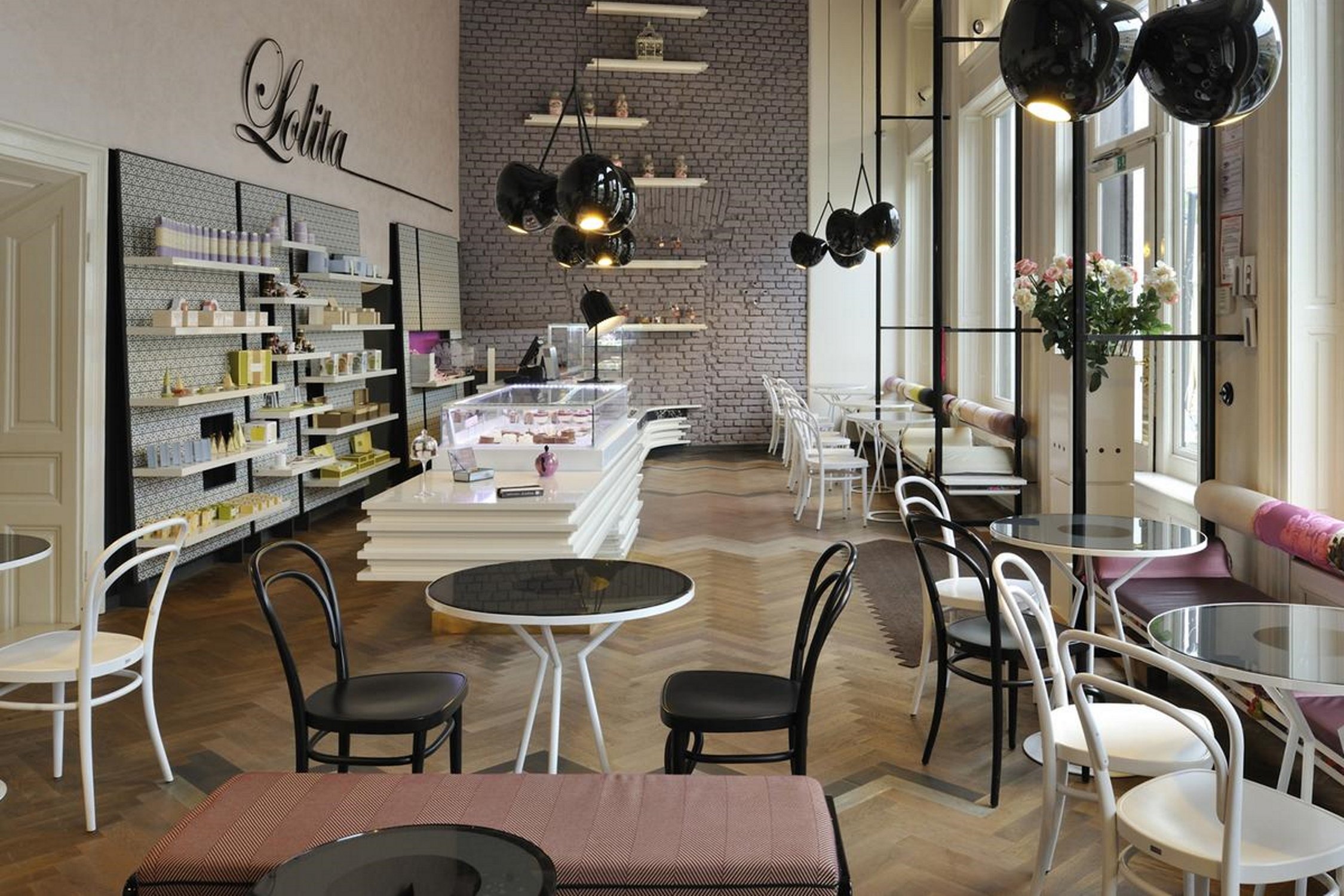 Intérieur à la carte : restaurants, cafés et cantines avec concept de design