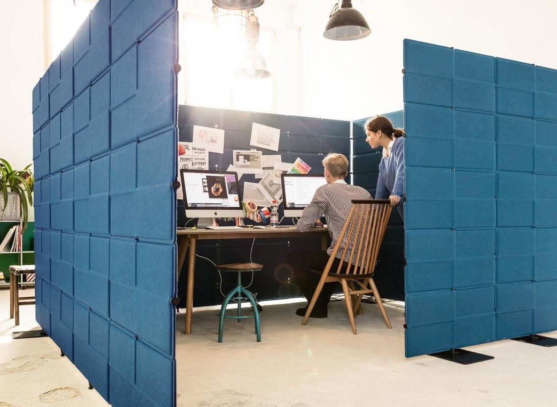 Solution acoustique optimisée au bureau avec les panneaux USM Privacy Panels