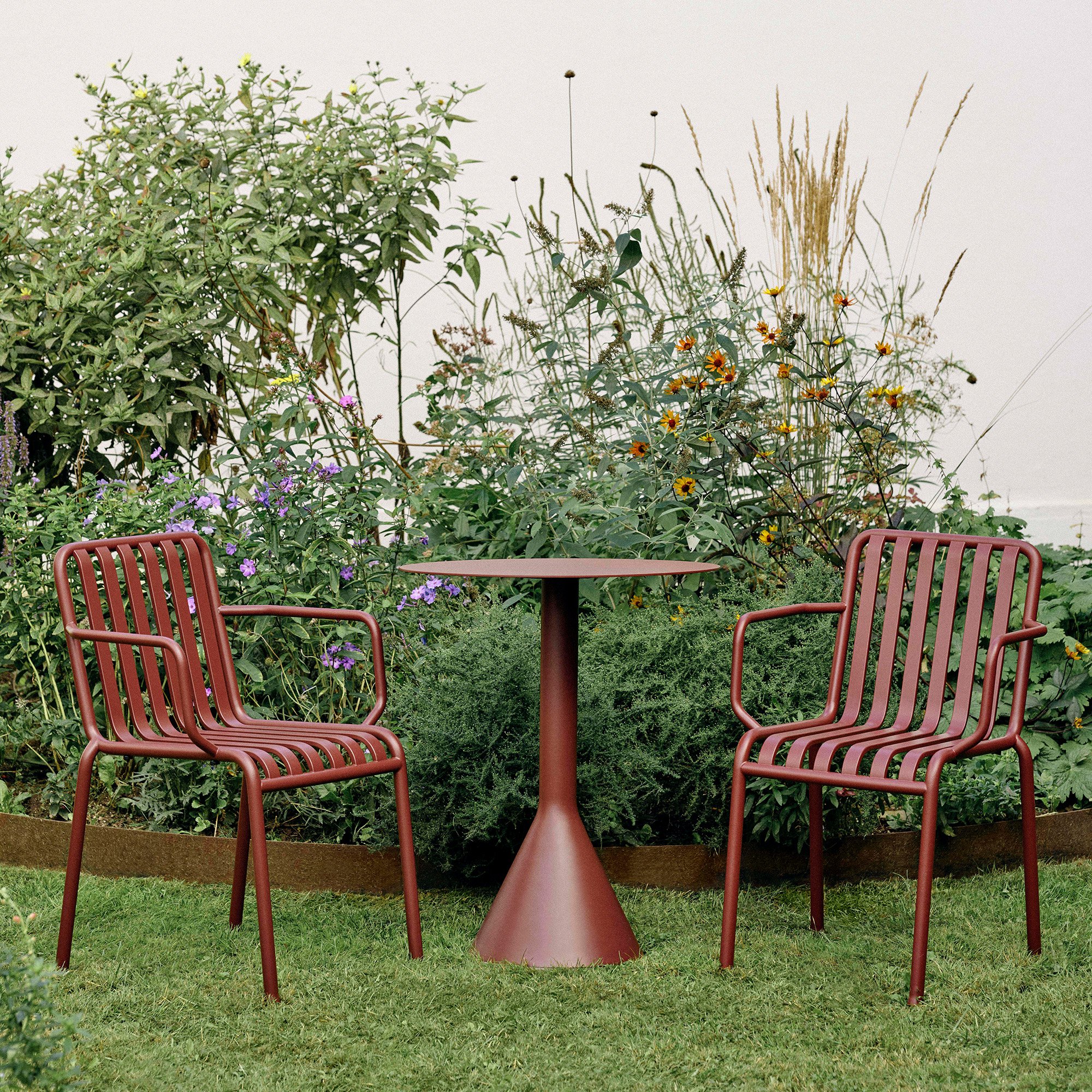 Table Palissade Cone, Ø 90 x H 74, Anthracite | Hay | Tables de