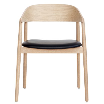 Chaise salle à manger AC2, Chêne blanc pigmenté, laqué mat, Avec coussin d'assise, cuir noir