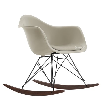 Eames Plastic Armchair RE RAR avec rembourrage