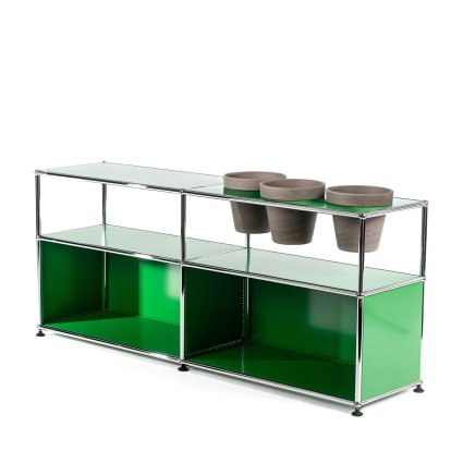 Meuble Sideboard USM Haller pour plantes, Vert USM, Ouvert, Avec 3 pots sur la droite, Basalte