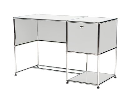 Bureau USM Haller Home Office, Gris clair RAL 7035, Avec passe-câble