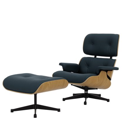 Eames Lounge Chair & Ottoman, Châtaignier naturel, Cuir Premium F bleu fumé, 89 cm, Aluminium poli, côtés noirs
