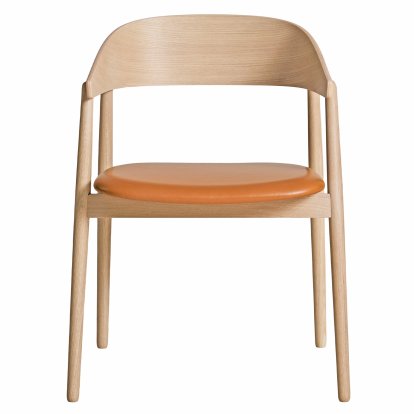 Chaise salle à manger AC2, Chêne blanc pigmenté, laqué mat, Avec coussin d'assise, cuir cognac